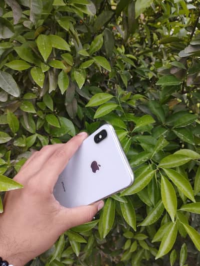 Iphone Xsmax 64 gb health 85 factory unlock panel change