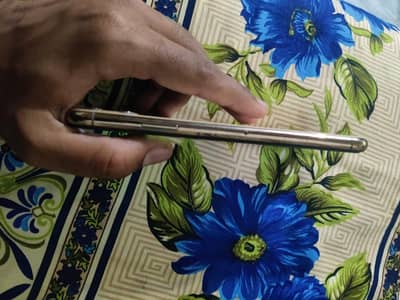 I phone 11 pro max non pta