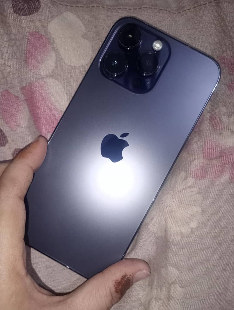 Iphone 14 pro max 1