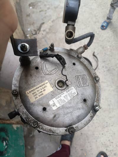 CNG kit with cylinder and stand