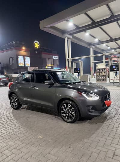 Suzuki Swift GLX CVT 2025