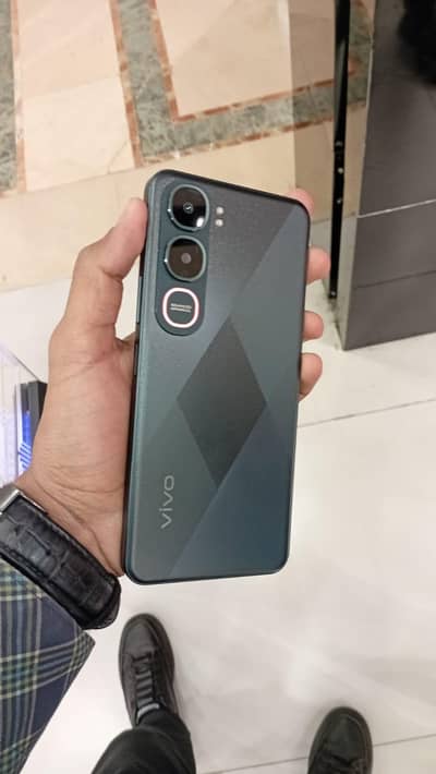 Vivo y21D 6 128 gb 2 month used 10 bjy 10 condition