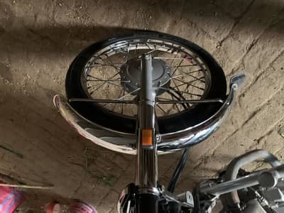 Honda 125 black colour condition 10/10