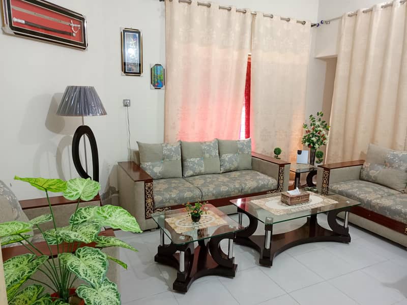 executive class 6 seter sofa set plus table set 4