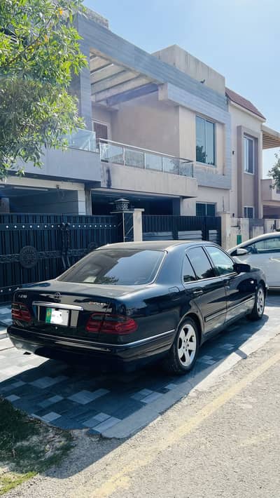 Mercedes Benz W210 E class