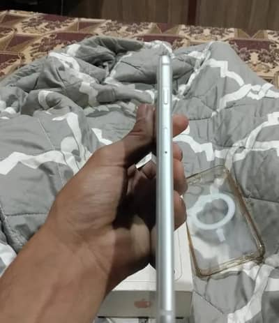 iphone 7 plus 128 GB all ok delivery available