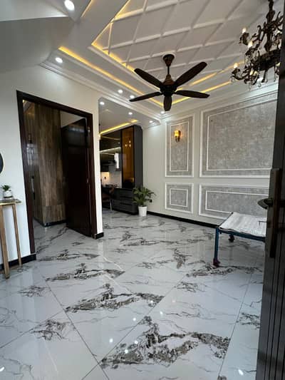 5 Marla Lower Portion Like New