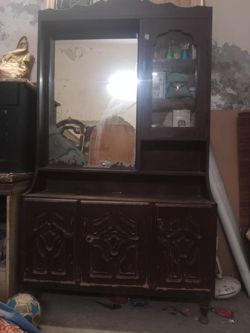 dressing table 1