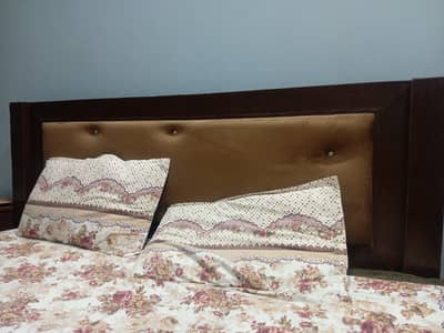 King Size Bed along Side Table & Dressing