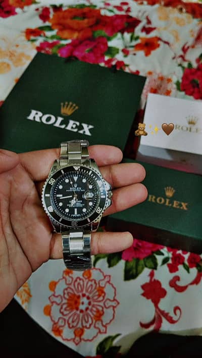 ROLEX WATCH WITH DATE BEAUTIFUL LOOK 