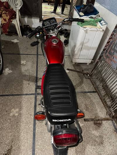 Honda 125 new condition fiest owner all ok