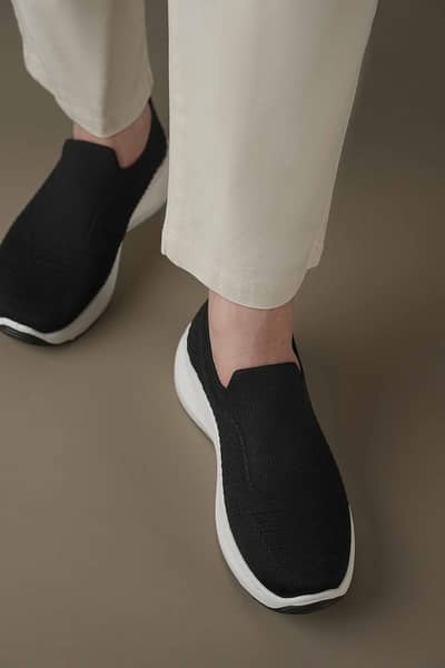 Skechers Shoes/Men Shoes /Branded Shoes/Imported Shoes/Premium Shoes