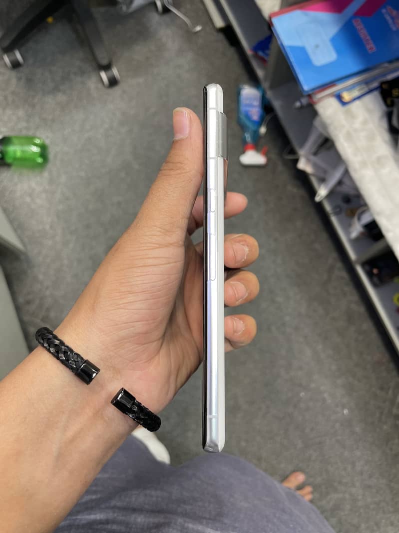 Google pixel 7 pro 2