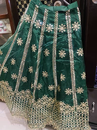 mehndi lahnga