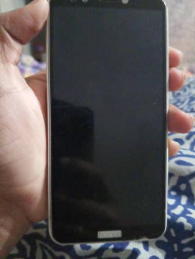 Honor 7c 3ram 32gb  watsap num 03494647475