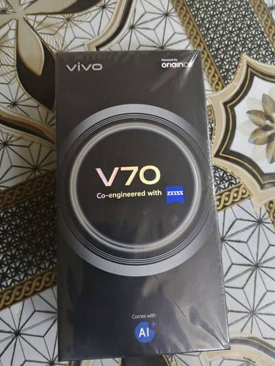 Vivo V70 5G.   12/512