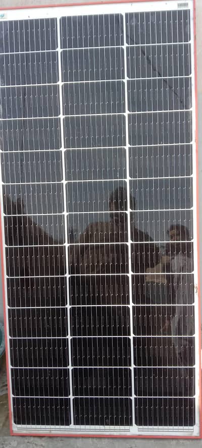 4000w invertor with 2 solar panells 180 watt
