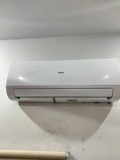 Hair 1 ton AC for sale, 100% working condition