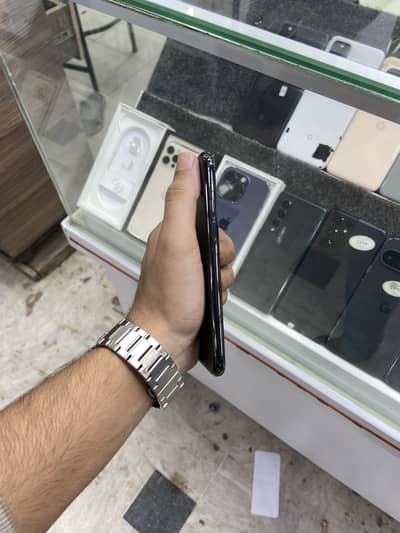 11pro 64 gb Dual Pta approved With Box