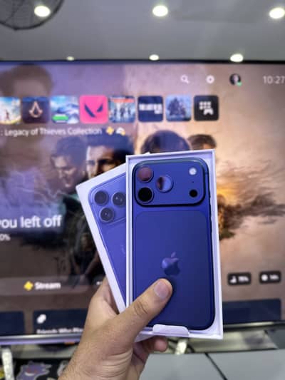 iPhone 17 pro 256GB Factory unlock LLA with box