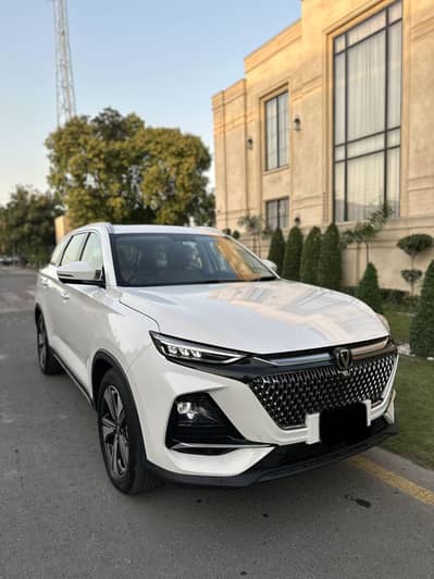 Changan Oshan X7 FutureSense 5 seats
