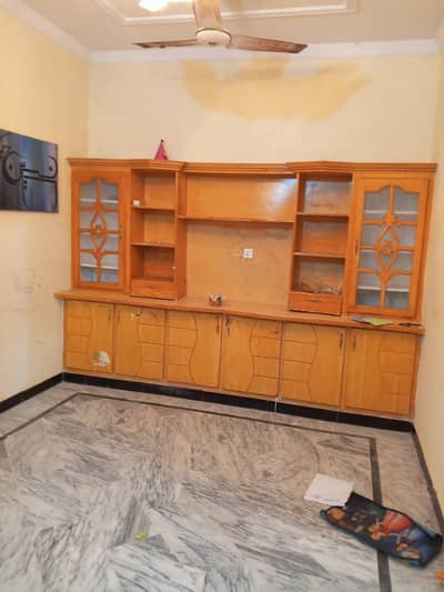 5 marla 1st floor for rent