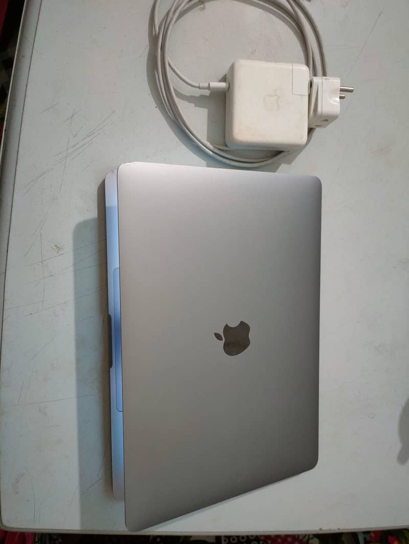MacBook pro 1