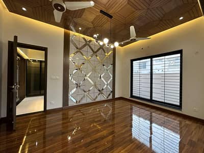 LIKE A BRAND NEW HOUSE AT LUCRATIVE LOCATION WITH LUXURY CONSTRUCTION