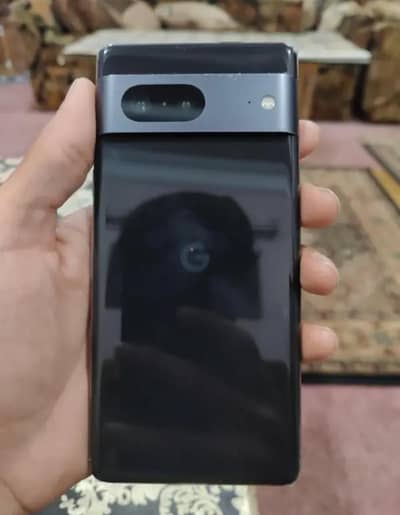 E sim life time warranty. 128Gb. . . camera beat I phone