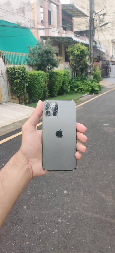 iphone 12pro jv watetpack mint condition