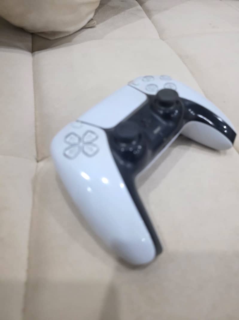 PS5 Controller (Original) 0