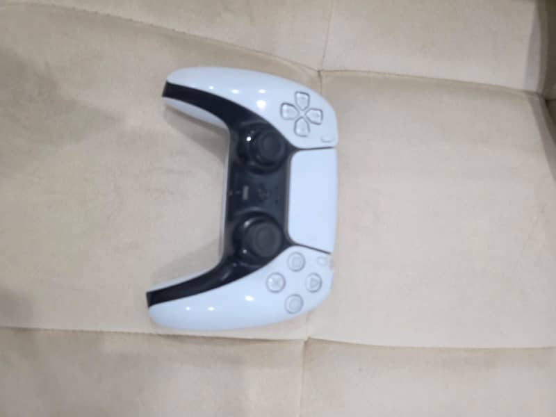 PS5 Controller (Original) 1