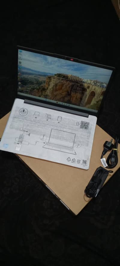 Lenovo IdeaPad slim 3 |core i5 -13420H (13 Gen) |8Gb/512Gb SSD | new