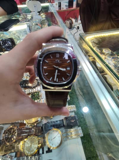 Elegance Brown Dial Men’s Watch – Brand New