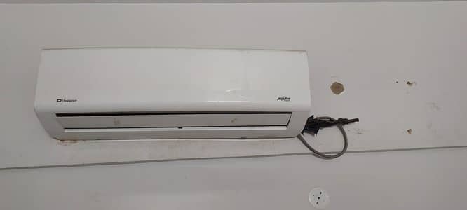 dawlance Inverter in perfect working condition