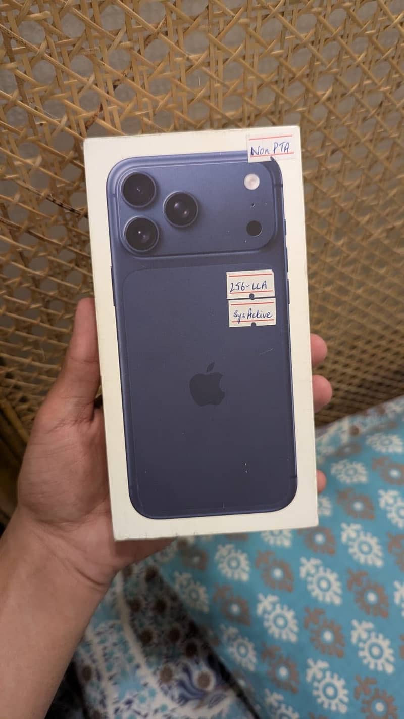 Iphone 17 pro max system active 0