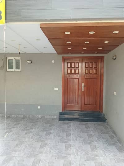 BRAND NEW HOUSE 10 MARLA AVAILABLE FOR RENT IN BAHRIA ORCHARD LAHORE