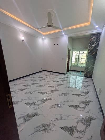 GULBERG RESIDENCIA 7M WITH SOLAR GROUND FLOOR FOR RENT