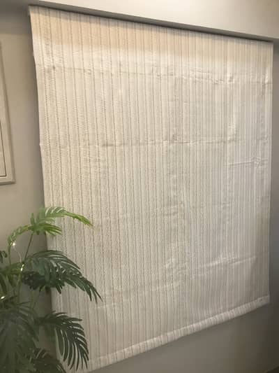 curtain blind