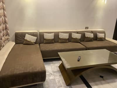 “Modern L-Shape Sofa Set – Stylish & Comfortable | Like New”