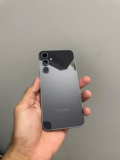 Samsung S23FE Non Pta New piece