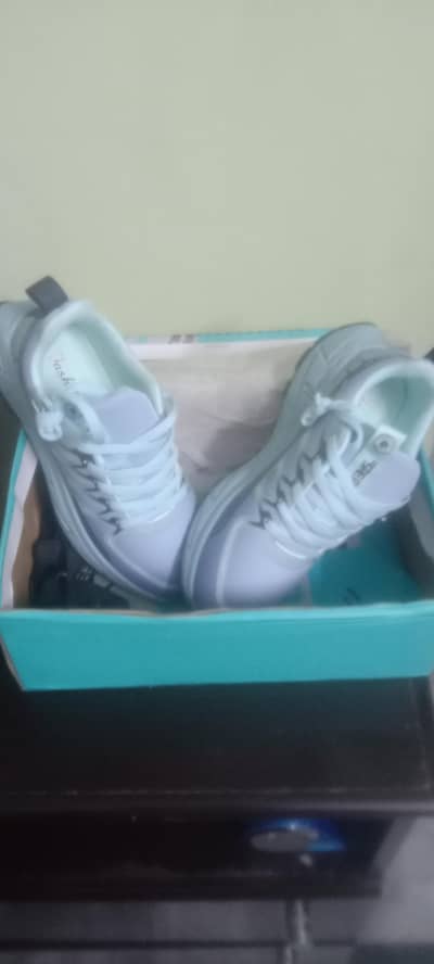 medicated sole shoes