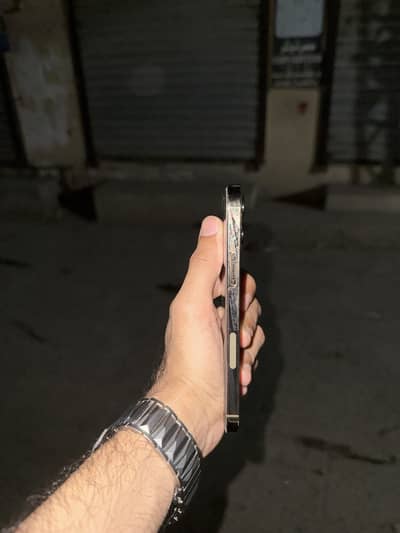 iPhone 12 pro jv 128gb golden