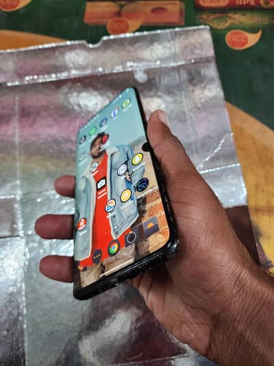 only dot ha black or ye brta be Nahi