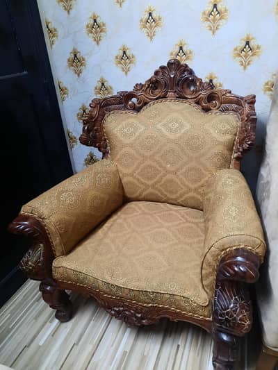 Chinioti Style Premium Carved Wooden Sofa Set 5 Seater | Like New