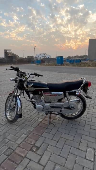 Honda CG 125 2025