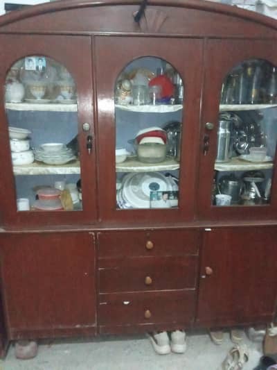 shoecase and dressing