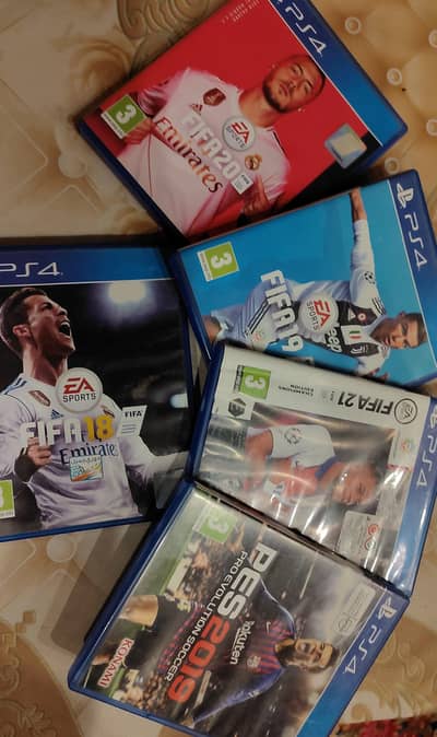 PS4 disc FiFA18,19,20,21