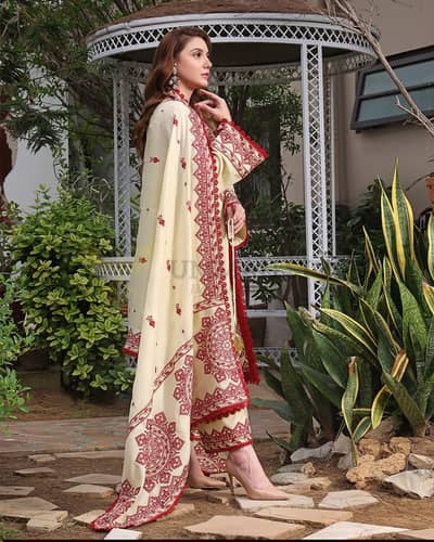 new dress unworn. . . due to size issue