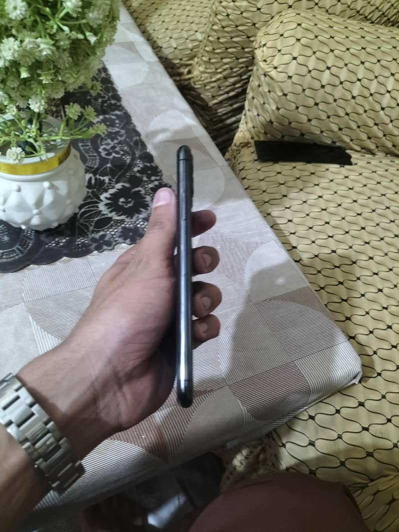 iphone 11 pro max pta approved 3